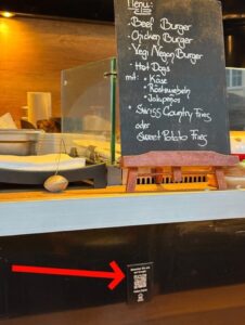 QR code to ask for review in restaurant